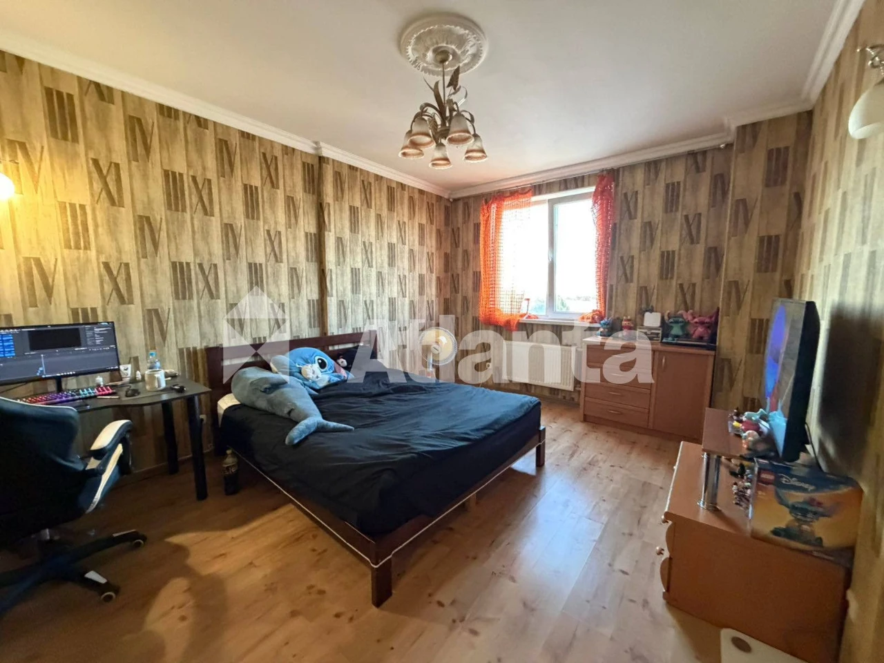 1-кімнатна квартира в новому ЖК - простора кухня, спальня, в