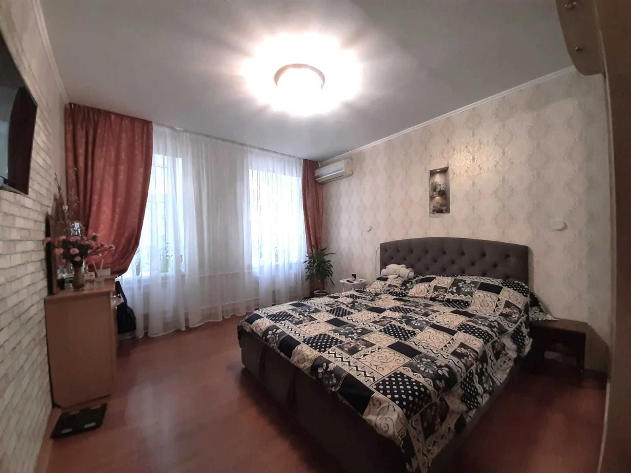 Двокімнатна квартира Центр Молдаванка