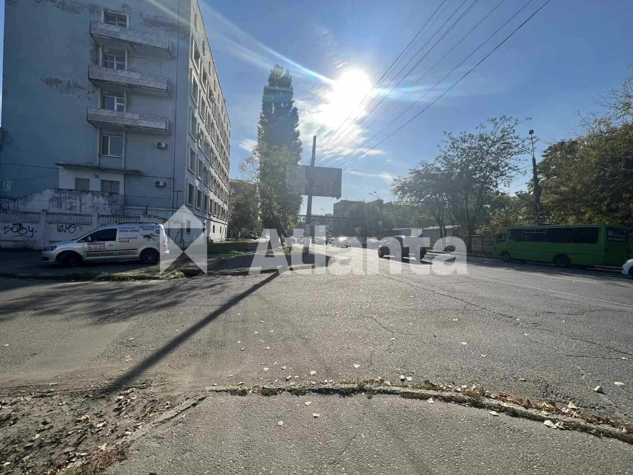 Фасадна ділянка з фасадом 63 метри