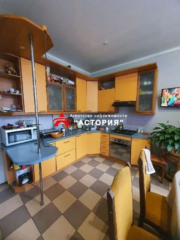 Sale of a spacious house in village of Baburka