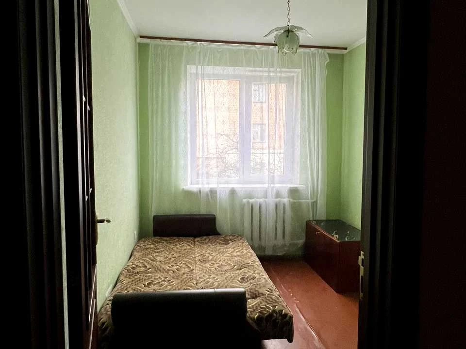 Apartment. Vinnytsia, Khmelnytskyi Avenue