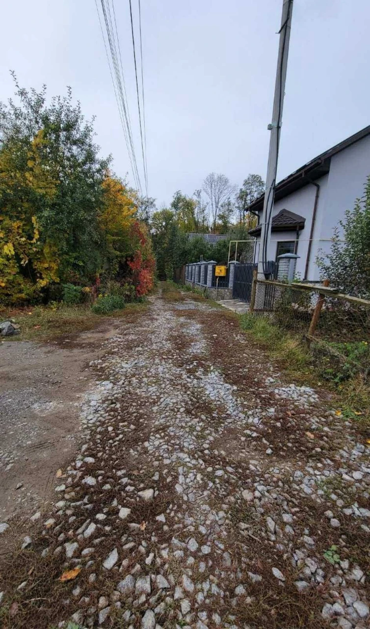 Продам ділянку з будиночком на П'ятничанах 4148