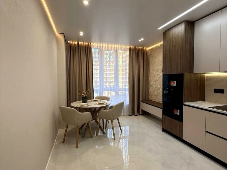 Apartment. Ivano-Frankivsk, вулиця Юліани Пелеша