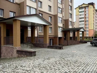 Apartment. Ivano-Frankivsk, Romana Virastyuka st.