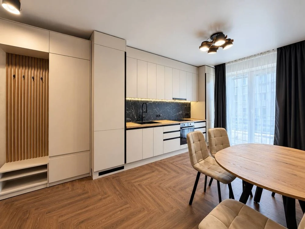 Продаж 1к квартири/ новий ремонт / 41 м2/Новий Ремонт