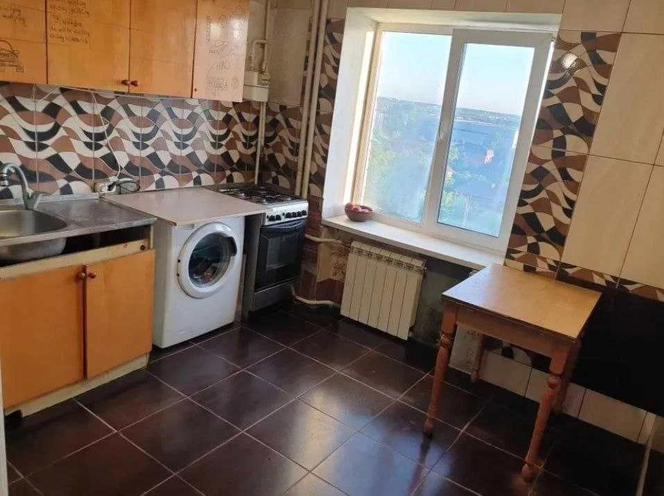 Продажа 2-комнатной квартиры на проспекте Победы (за мостом)