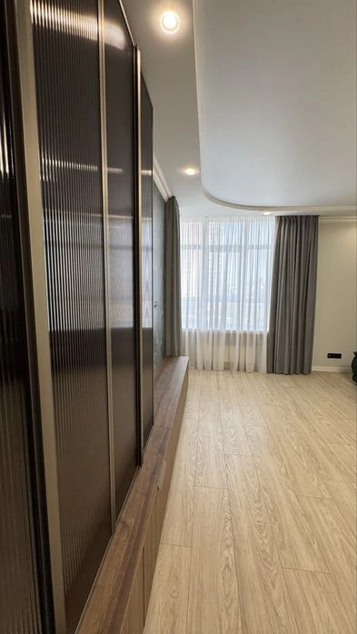 Продаж 3к квартири  пр- Лобановського Валерія 4-В Солом'янсь
