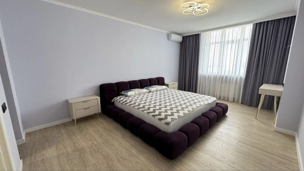 Продаж 3к квартири  пр- Лобановського Валерія 4-В Солом'янсь