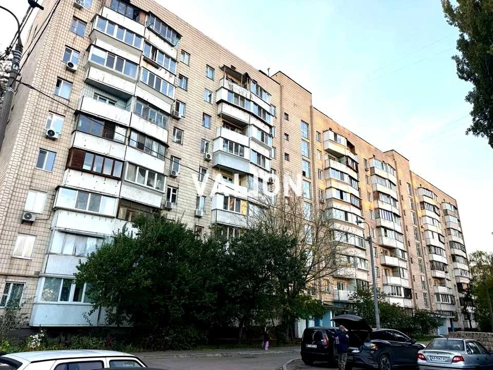 Квартира. Київ, Гната Юри вул.