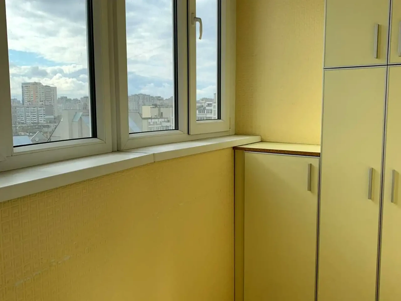 Сдается трехкомнатная квартира 97 м²