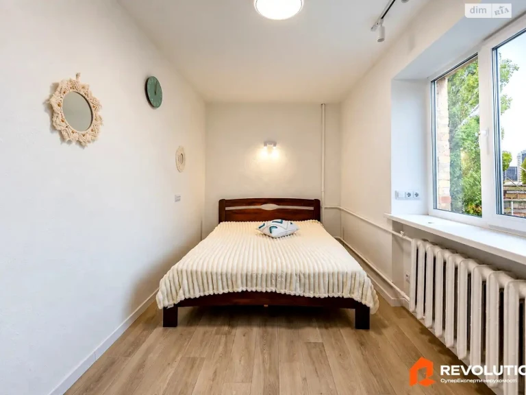 Long-Term Rental Apartment, Syrets'