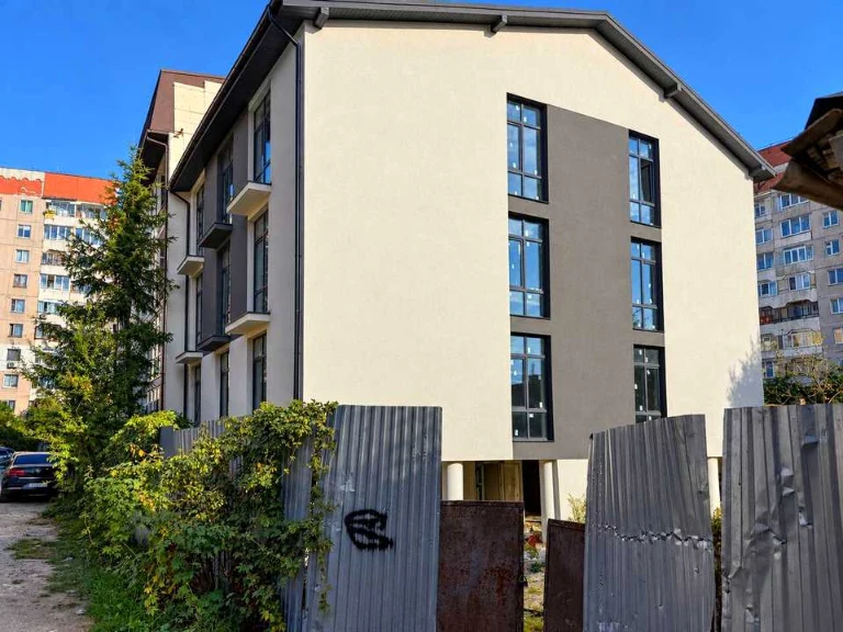Apartment. Kosmiczna St, Lviv