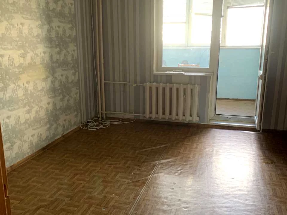 Квартира. Київ, Драгоманова вул.