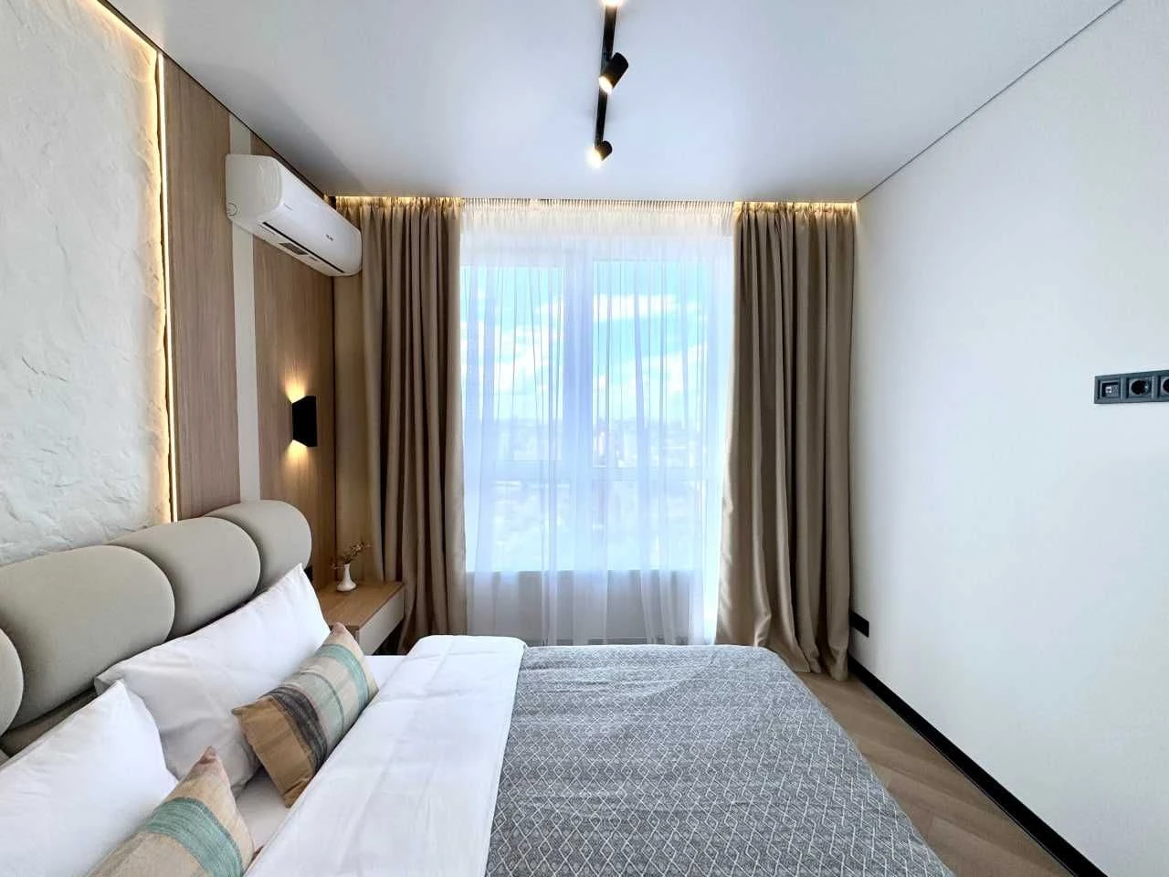 Seller. Sale of 1-bedroom apartment in OK'Land residential complex, Auckland, Air Force Avenue