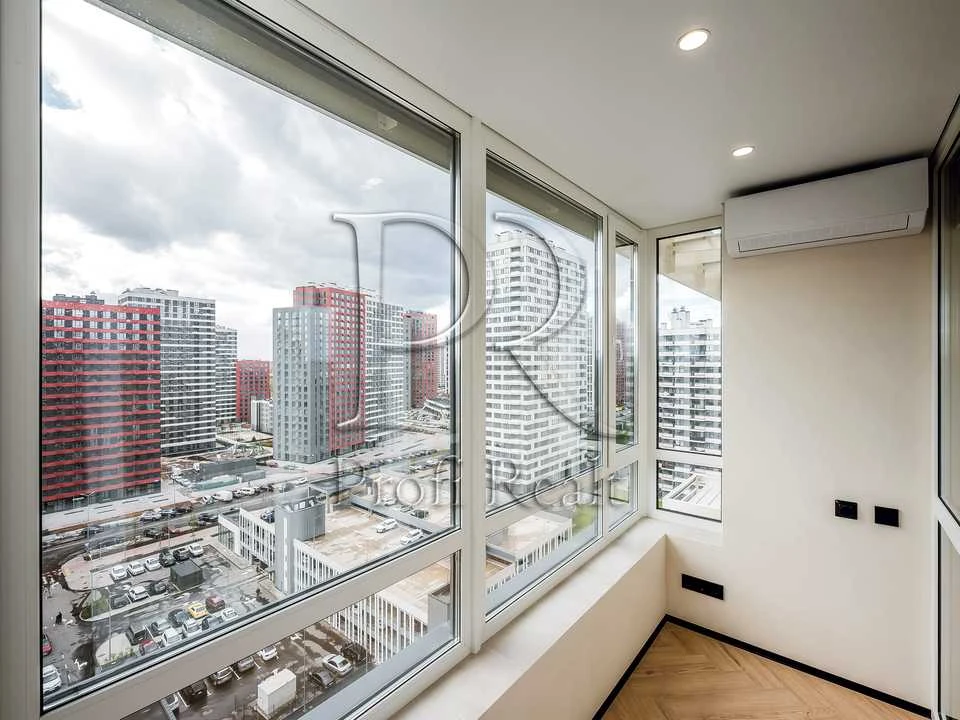 Квартира. Київ, Олександра Олеся вулиця