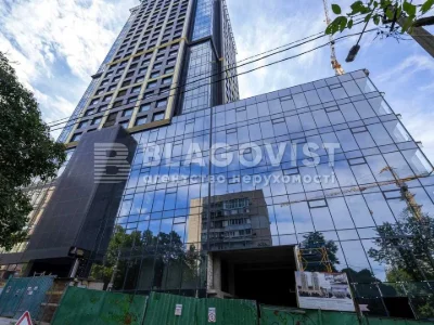 Apartment. Predslavynska st.
