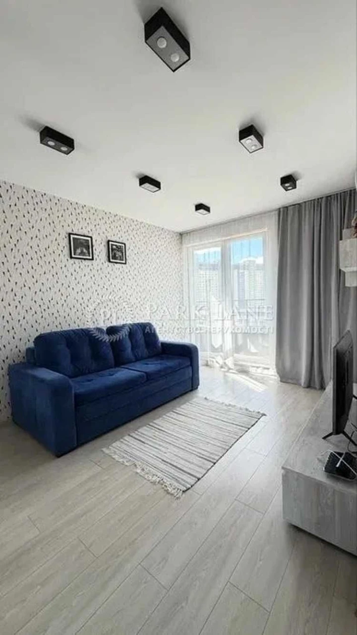 Парк Ленд 1 комнатная с ремонтом, Голосиевский, Васильковская