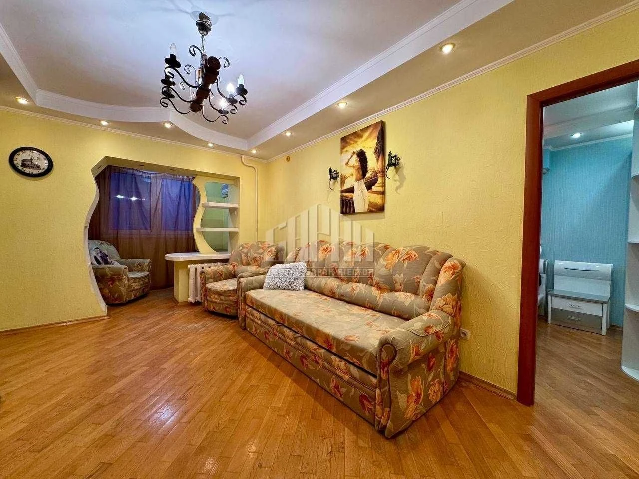 Sale of a cozy 3-room apartment (67 sq m) in the center of Kyiv, St.