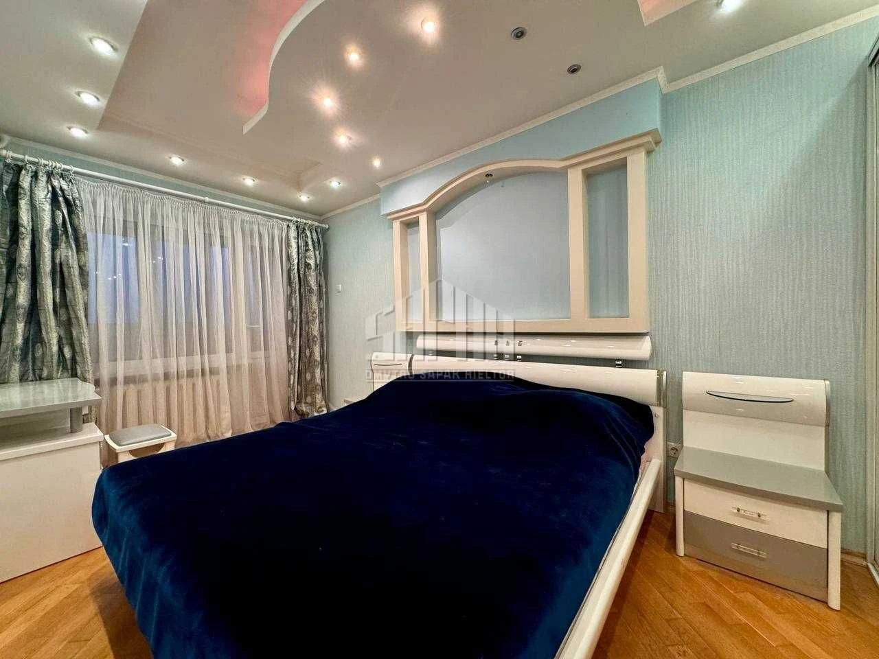 Sale of a cozy 3-room apartment (67 sq m) in the center of Kyiv, St.