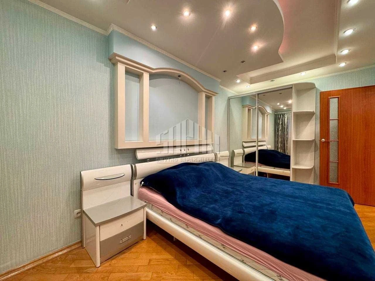 Sale of a cozy 3-room apartment (67 sq m) in the center of Kyiv, St.