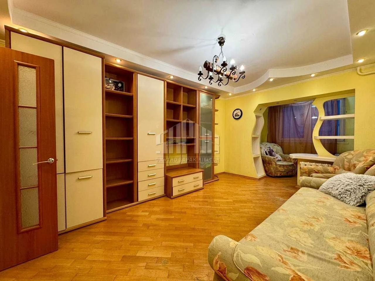 Sale of a cozy 3-room apartment (67 sq m) in the center of Kyiv, St.