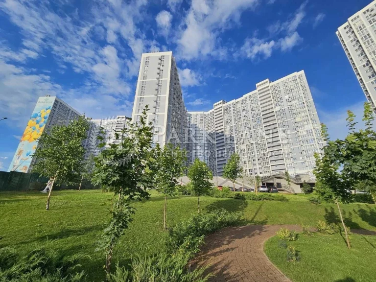 Lowest Price: 97 sq m, Lebedyn Residence, 3 bedrooms, вул Revytskyy 40