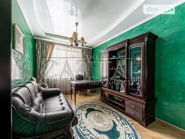 Продажа 4к квартиры 121 кв. м по ул. Левка Лукьяненко 21 • I