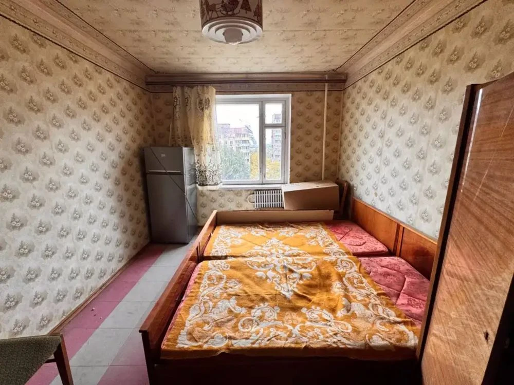 Продам 3-кімнатну квартиру в ЖК "Левобережний", в селі Караван, місте Берези