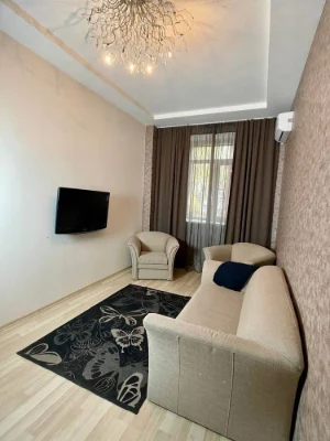 For sale, 2-bedroom apartment on Yavornitskogo Prospect 94
