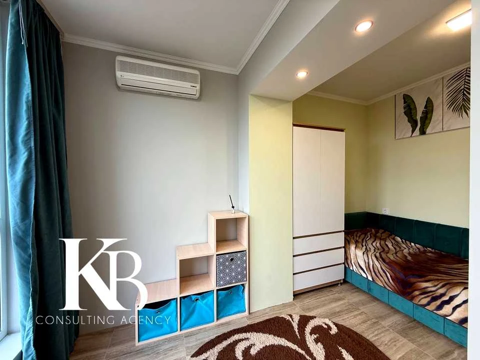 Apartment. Dnipro, Mandrykivska Street