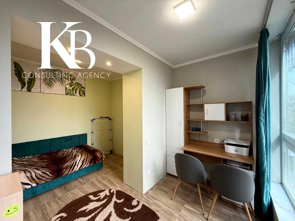 Apartment. Dnipro, Mandrykivska Street