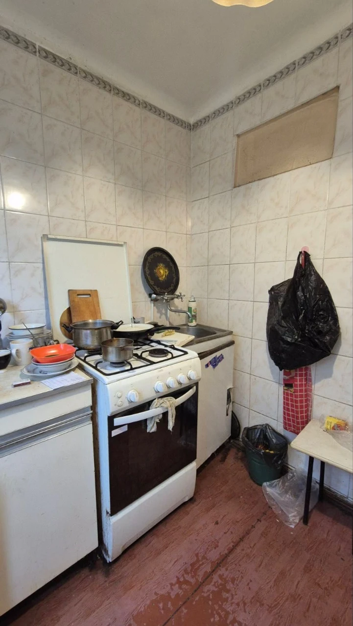 Продам 2к.кв. с раздельными комнатами в центре ХТЗ
