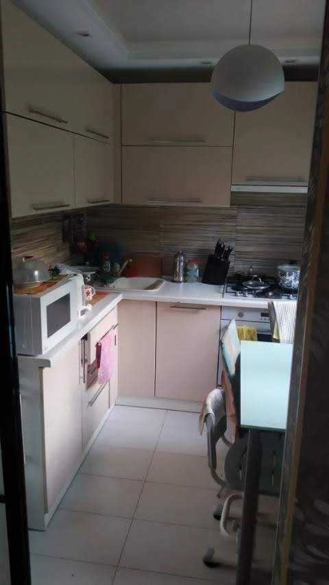 Продається 2-кімнатна квартира, район "П.Поле", метро "23 Серпня", 51б