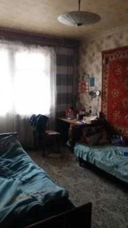 Продається 2-кімнатна квартира в районі ХТЗ.