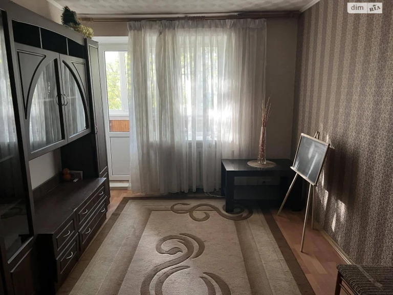 Long-Term Rental Room Cherry