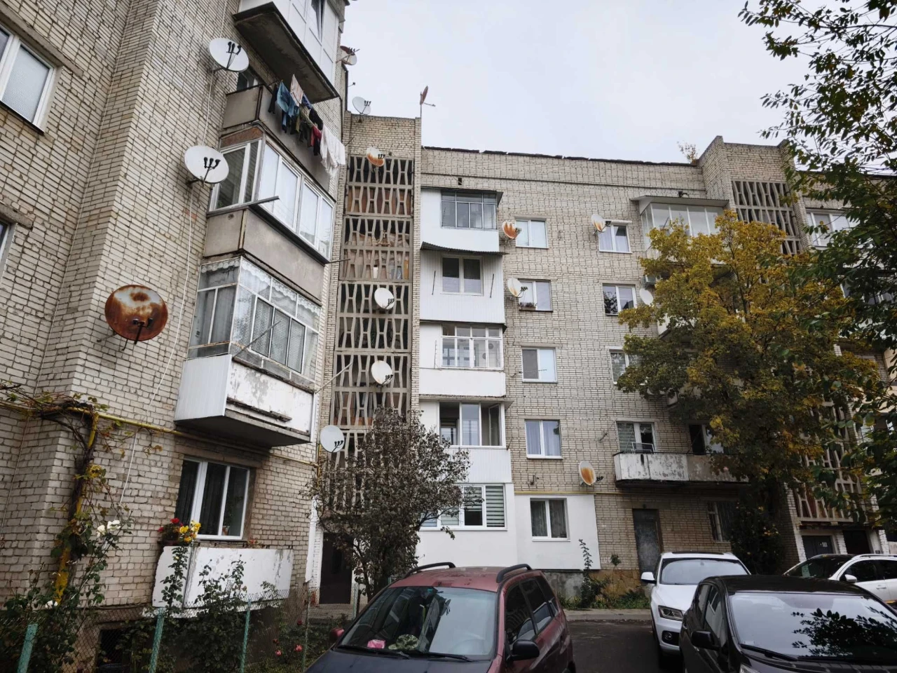 Продается трехкомнатная квартира в городе Самбір