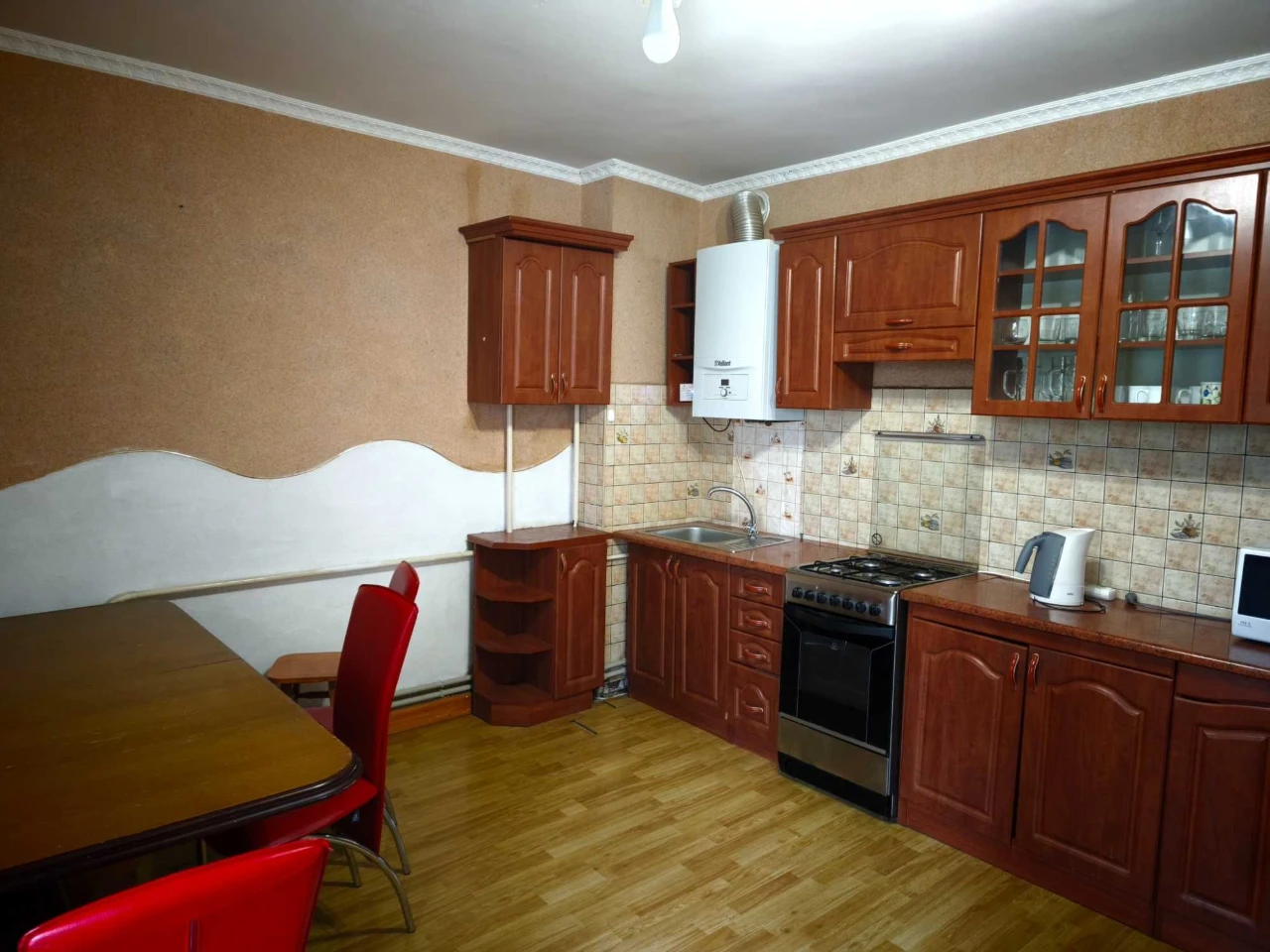 Продается трехкомнатная квартира в городе Самбір