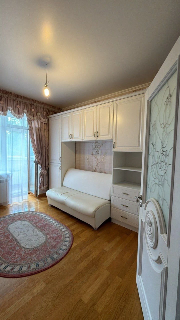 Продажа 3-комнатной квартиры ул. Крушельницкой / Трускавец