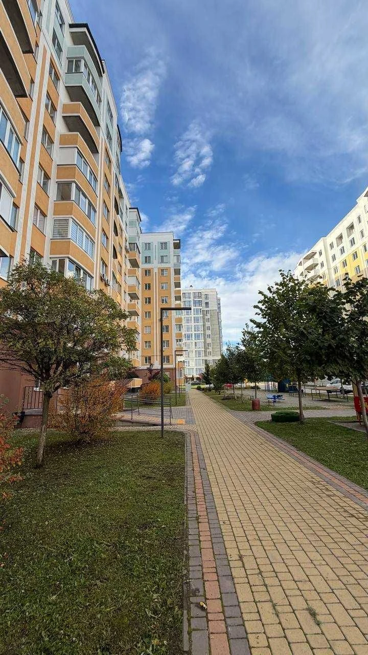 Bucha. 3-room apartment in a prime location. Suitable for state programs.