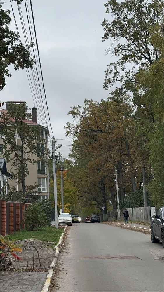 Duplex with gas and large plot. Ready. Central Park