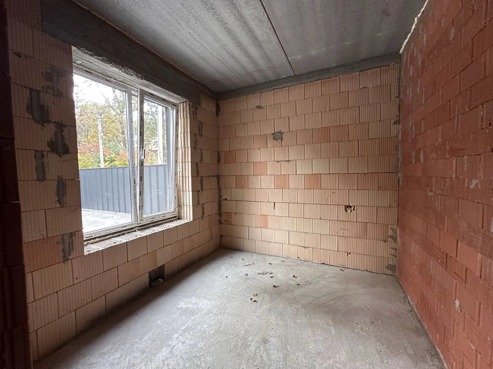 Duplex with gas and large plot. Ready. Central Park