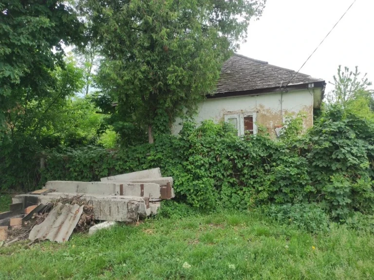 Продається дві земельні ділянки разом, район Н. Умань