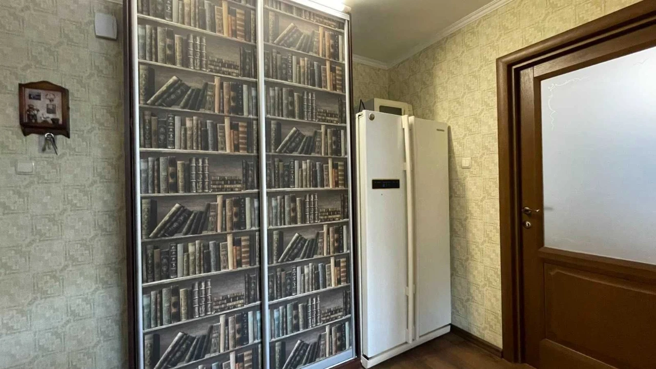 Продам 3к. квартиру на вул. Докова / Великий Фонтан / 5ст. В