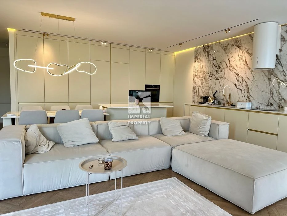Продаж 2-х кім дизайнерської квартири в ЖК Crystal, Ужгород