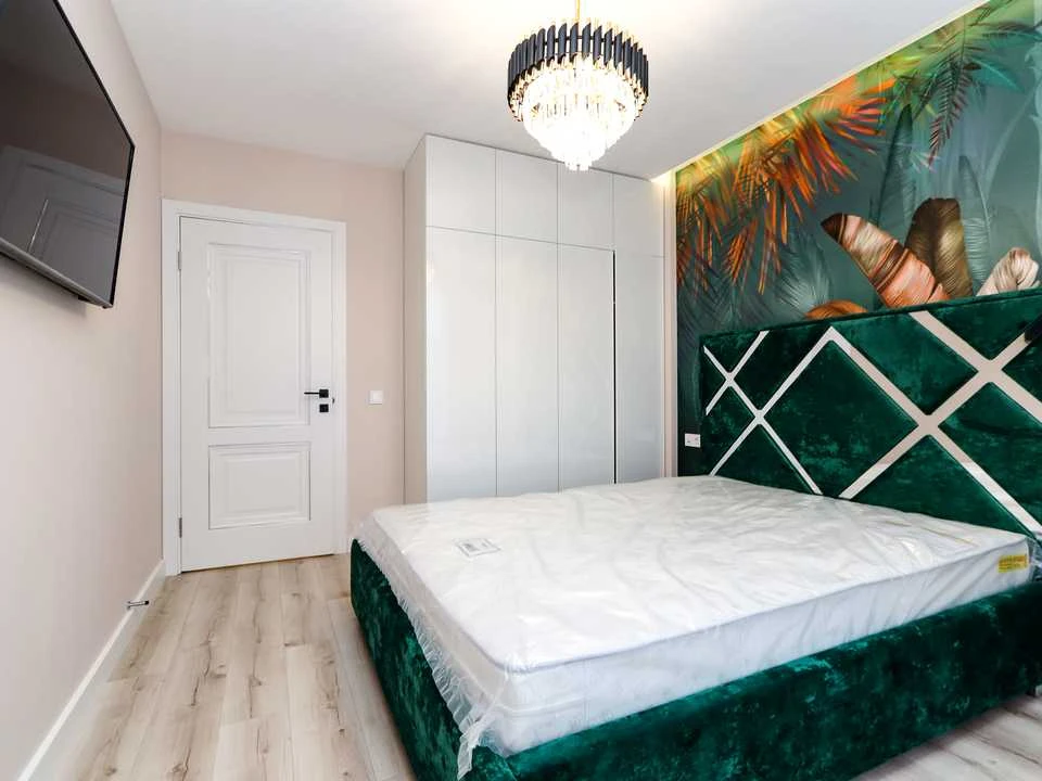 Apartment. Ivano-Frankivsk, Eugene Konovalets Street
