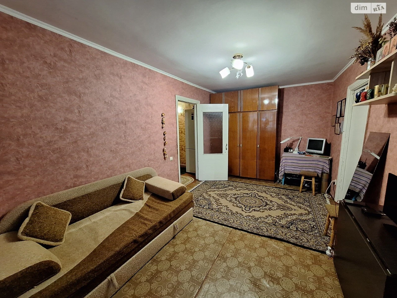 Apartment for Sale: Center