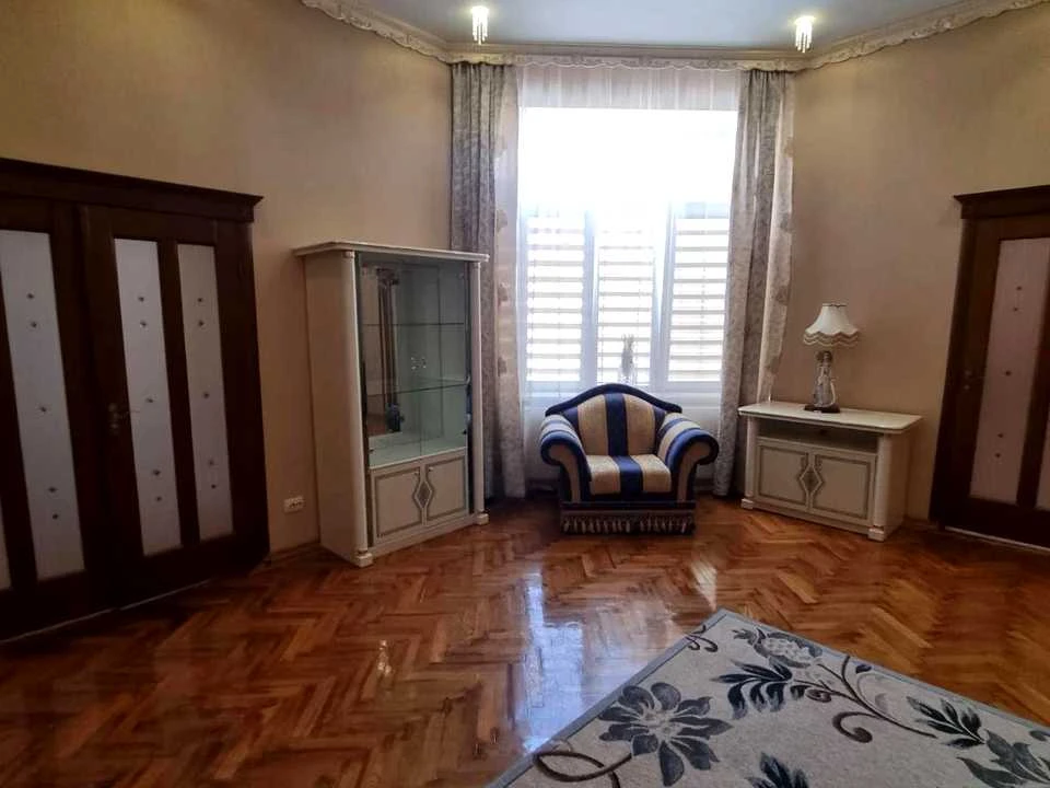Apartment. Nikolay Kopernika st., Lviv