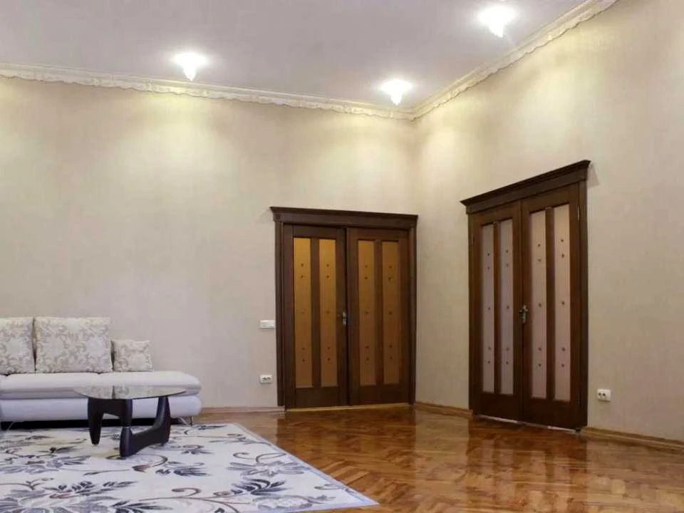 Apartment. Nikolay Kopernika st., Lviv