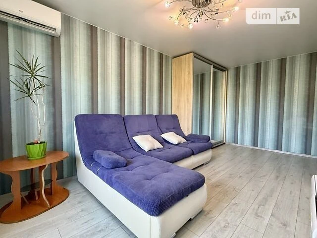 Продажа 2к квартиры 45 кв. м на бульв. Вацлава Гавела 48/24 • I