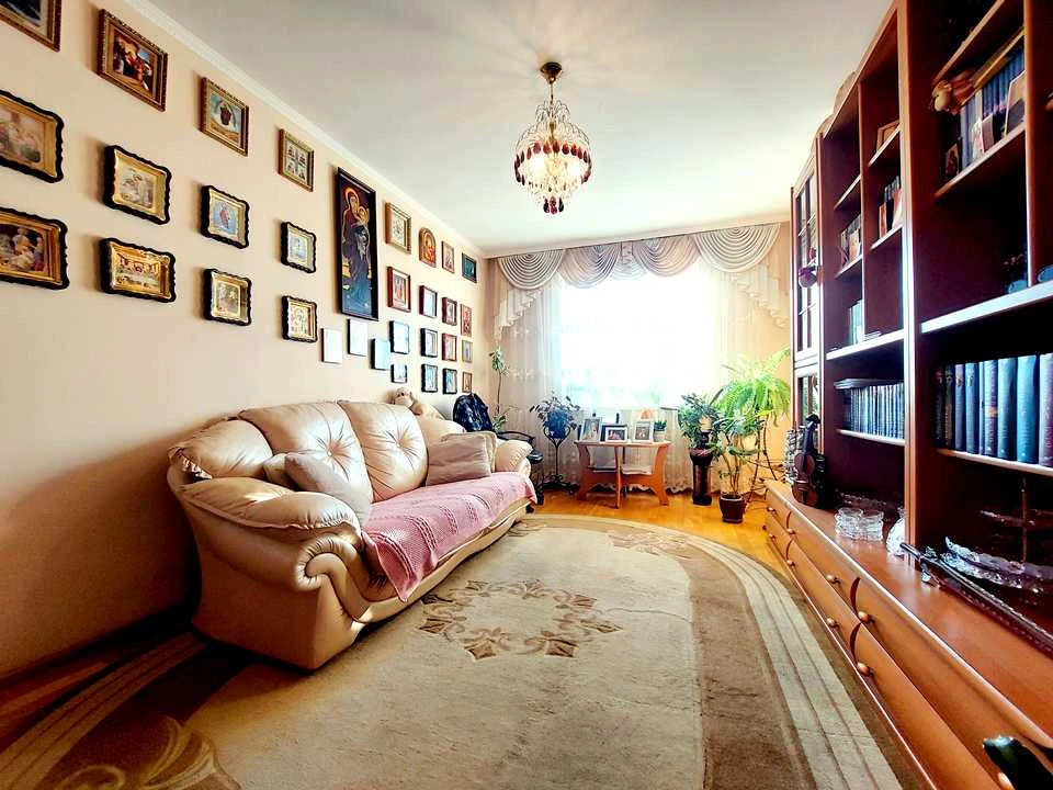 Квартира. Львів, вулиця Квітова
